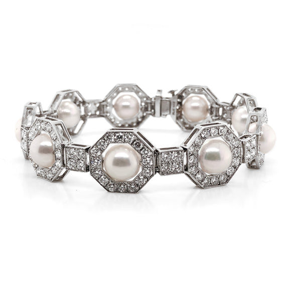 Round fresh water pearls diamonds 6.35 carat platinum bracelet